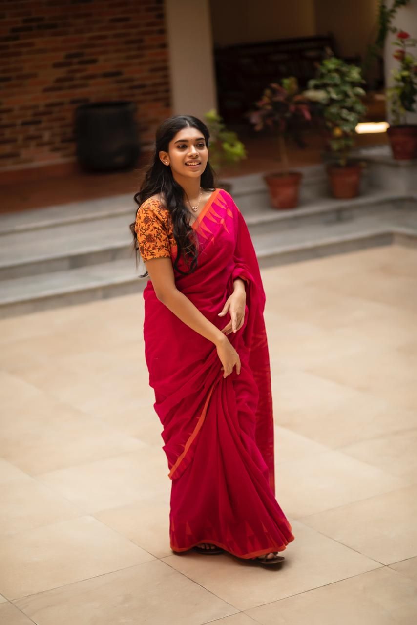 Actress Dushara Latest stills