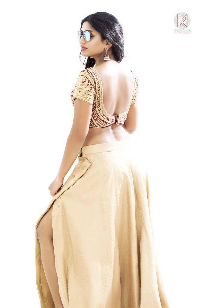 Actress Eesha Rebba Latest Stunning Photoshoot Stills