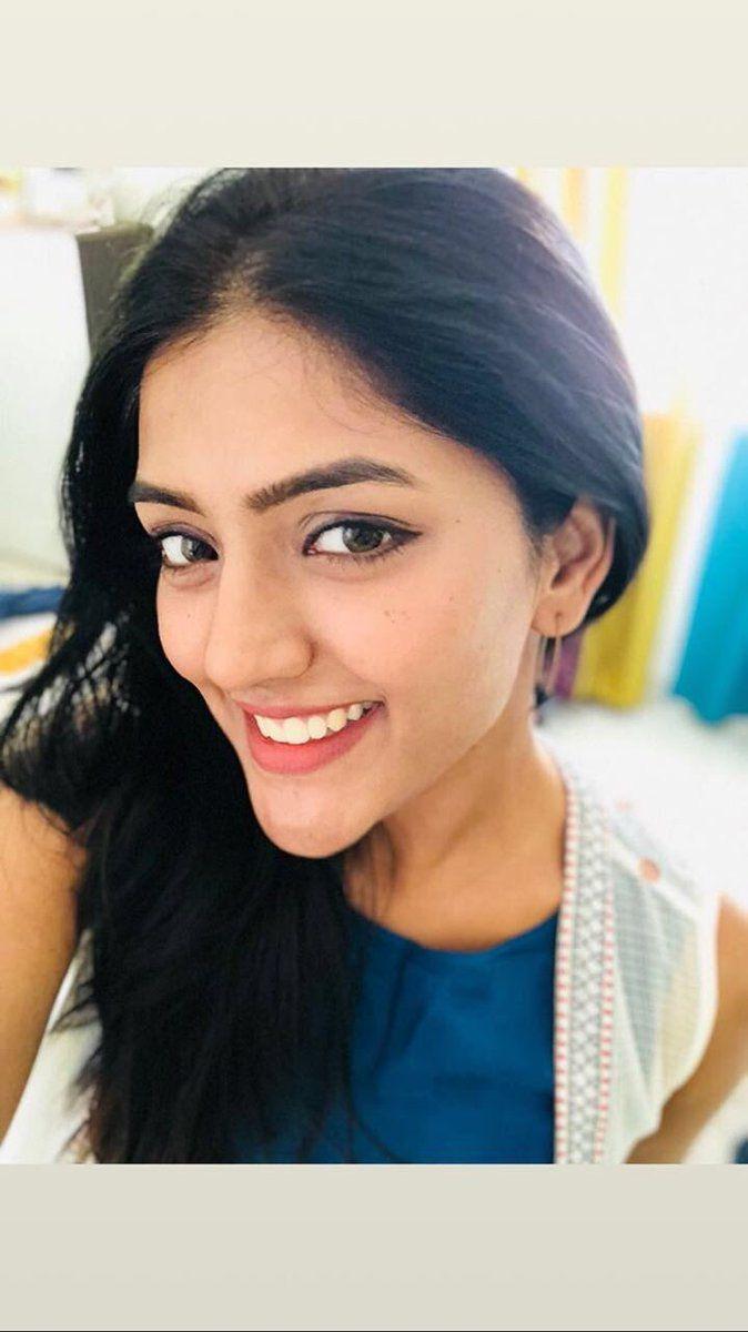 Actress Eesha Rebba Latest Stunning Photoshoot Stills