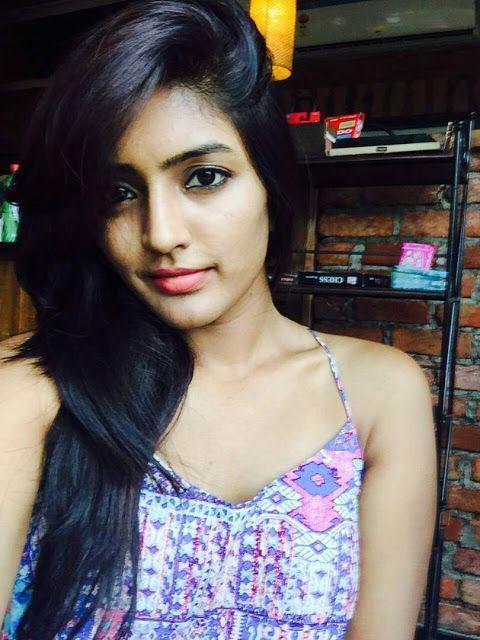 Actress Eesha's Rebba Latest Personal Hot Pics