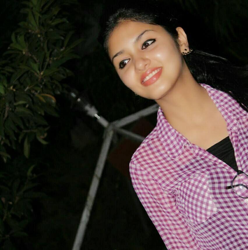 Actress Gayathri Suresh Latest HD Unseen Photo Stills