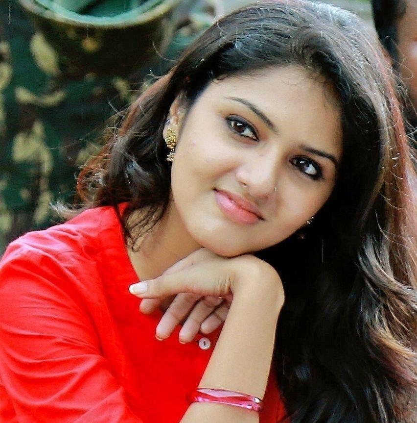 Actress Gayathri Suresh Latest HD Unseen Photo Stills