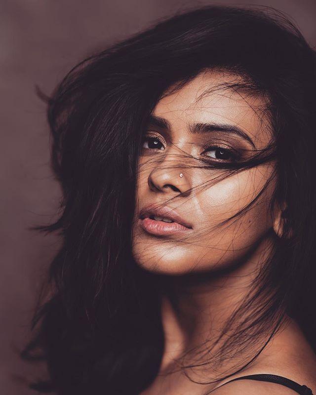 Actress Heeba Patel Hot Photos