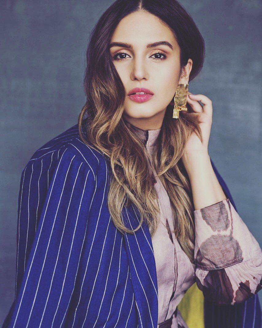 Actress Huma Qureshi Latest & Hot Photos 2018