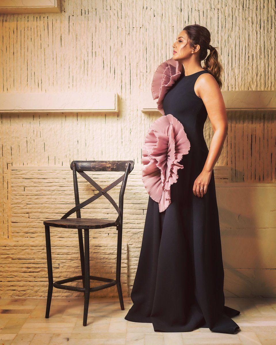 Actress Huma Qureshi Latest & Hot Photos 2018