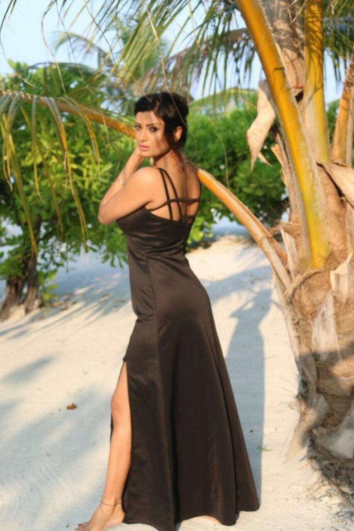 Actress Ishita Vyas Latest Photoshoot Stills