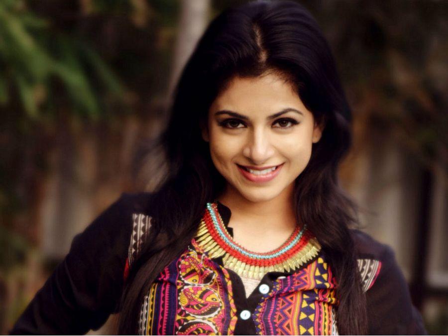 Actress Iswarya Menon Latest Photos