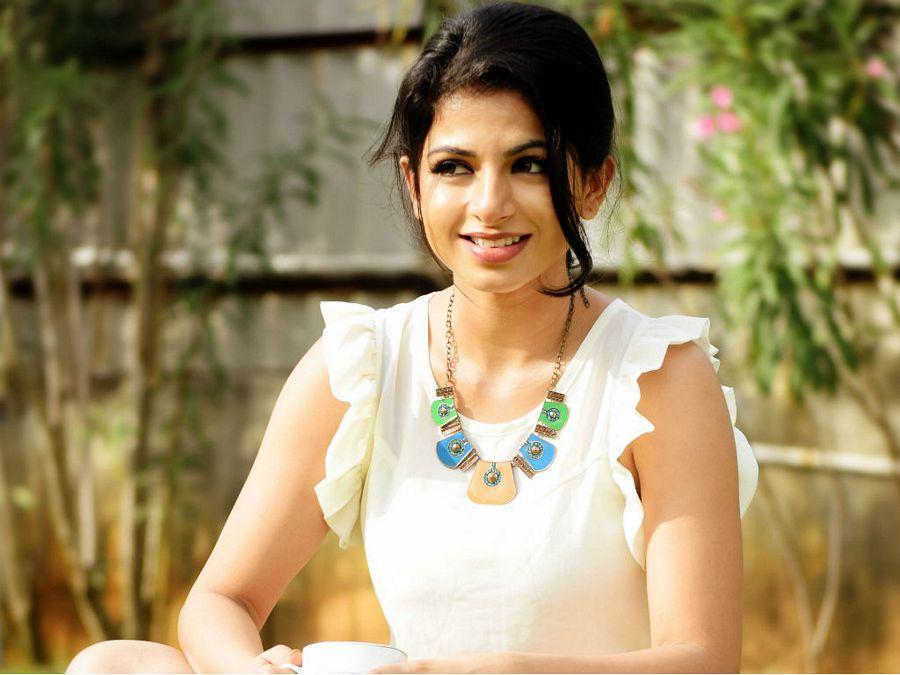 Actress Iswarya Menon Latest Photos