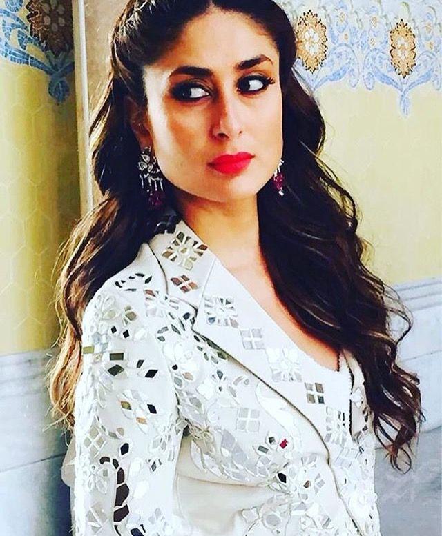 Actress Kareena Kapoor Latest Photoshoot Stills 2017