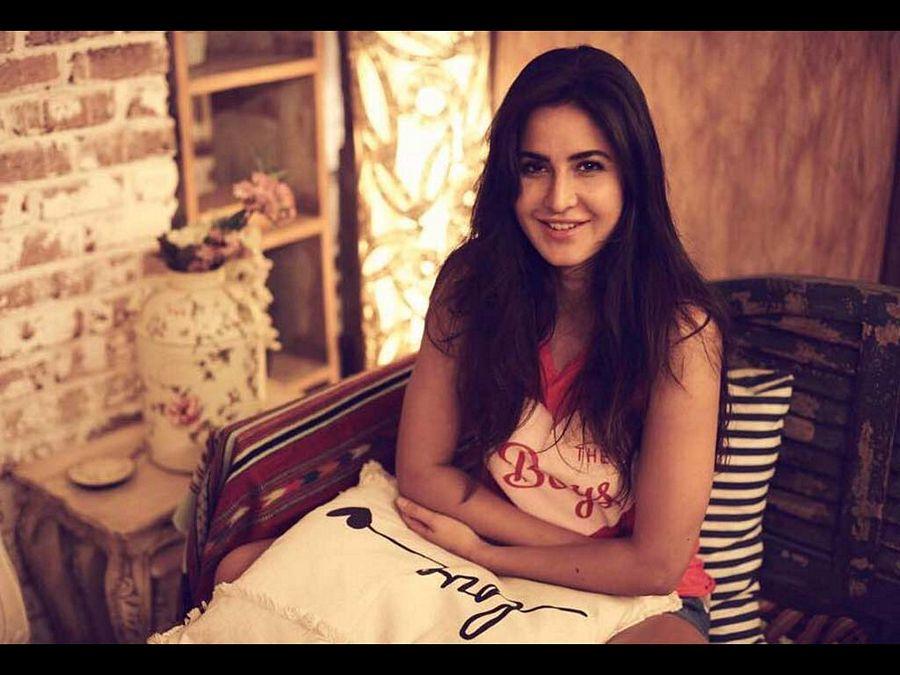 Actress Katrina Kaif Latest Wallpapers