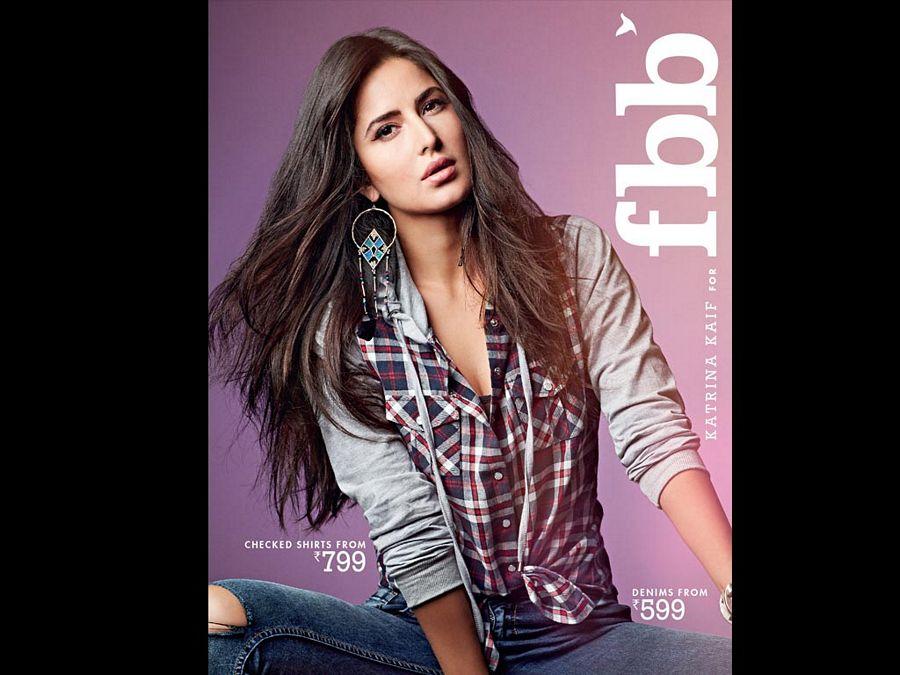 Actress Katrina Kaif Latest Wallpapers