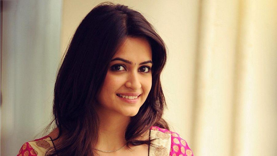 Actress Kriti Kharbanda Latest HD Wallpapers