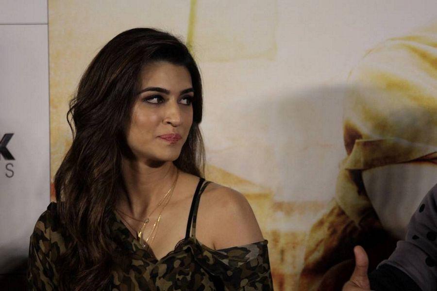 Actress Kriti Sanon Latest Stills