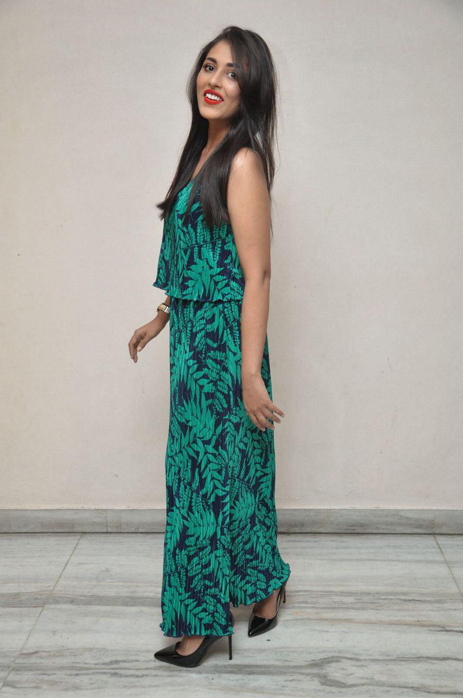 Actress Madhu Shalini Cute Smile Stills