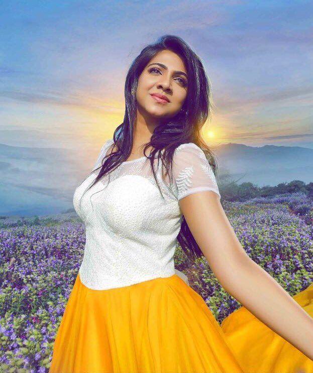 Actress Madonna Sebastian Latest 2017 Stills