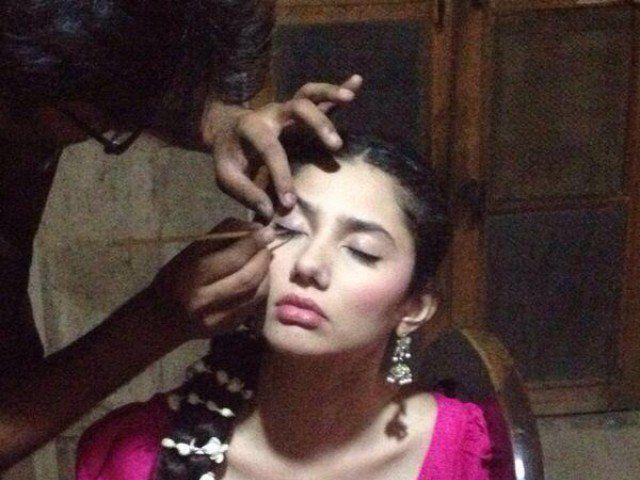 Actress Mahira Khan Latest Stills