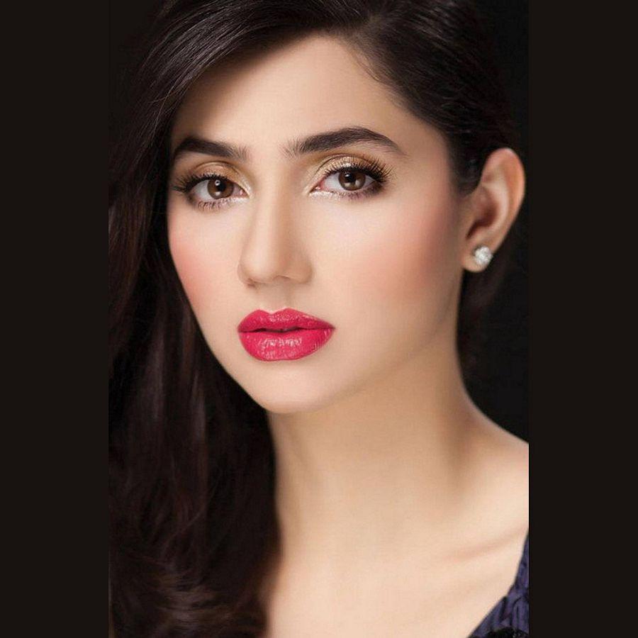 Actress Mahira Khan Latest Stills