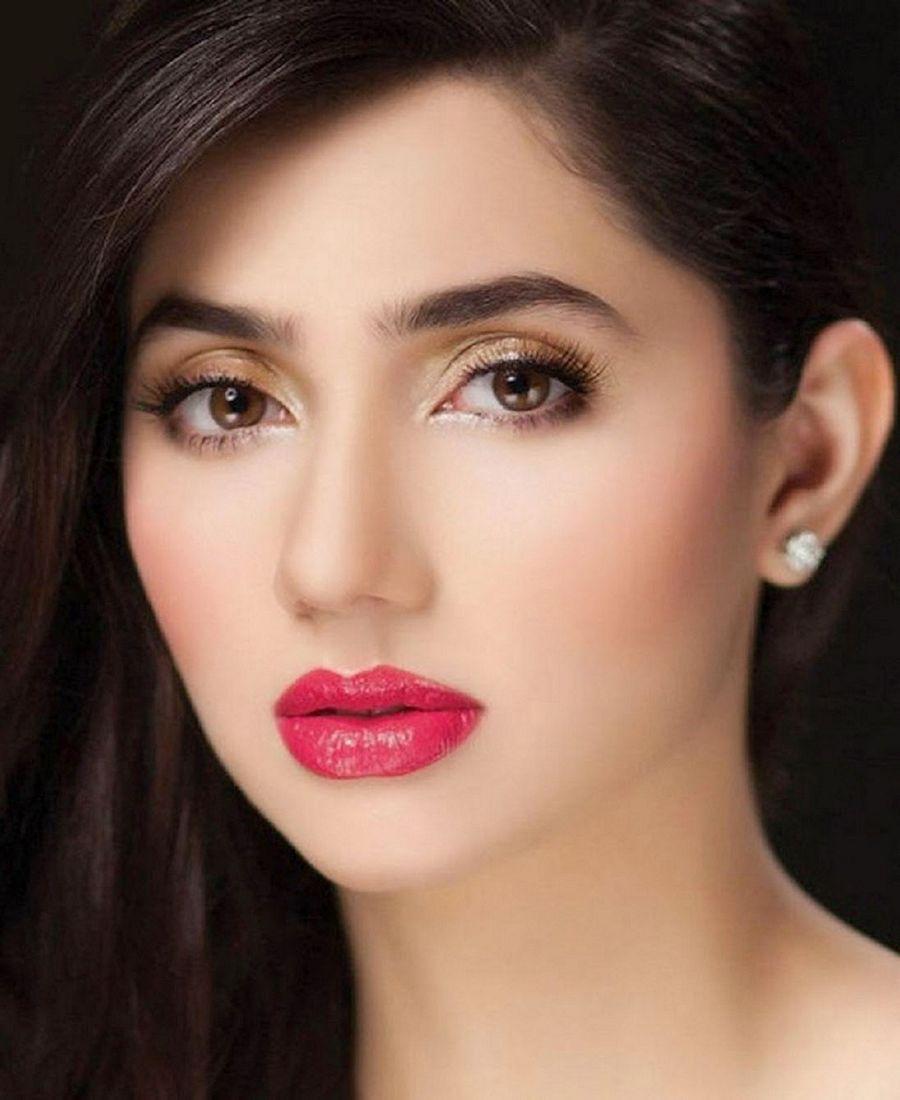 Actress Mahira Khan Latest Stills