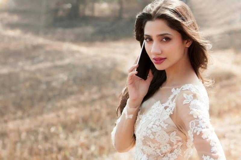 Actress Mahira Khan Latest Stills