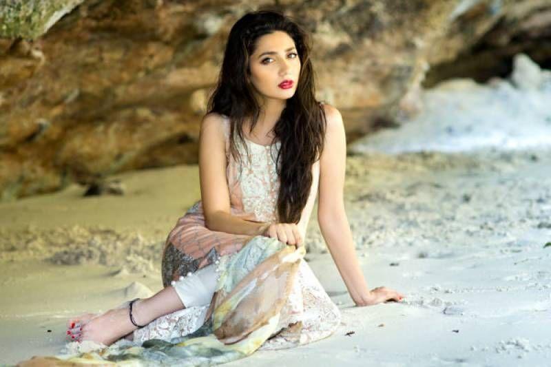Actress Mahira Khan Latest Stills