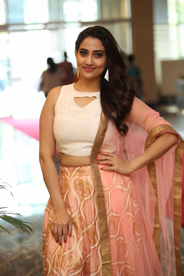 Actress Manjusha Latest Photos