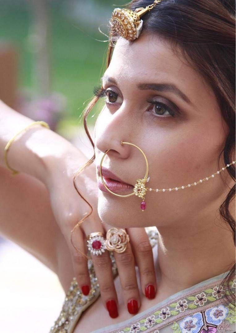 Actress Mannara Chopra New Photoshoot Stills