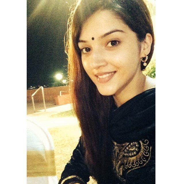 Actress Mehreen Pirzada Rare & Unseen Photos