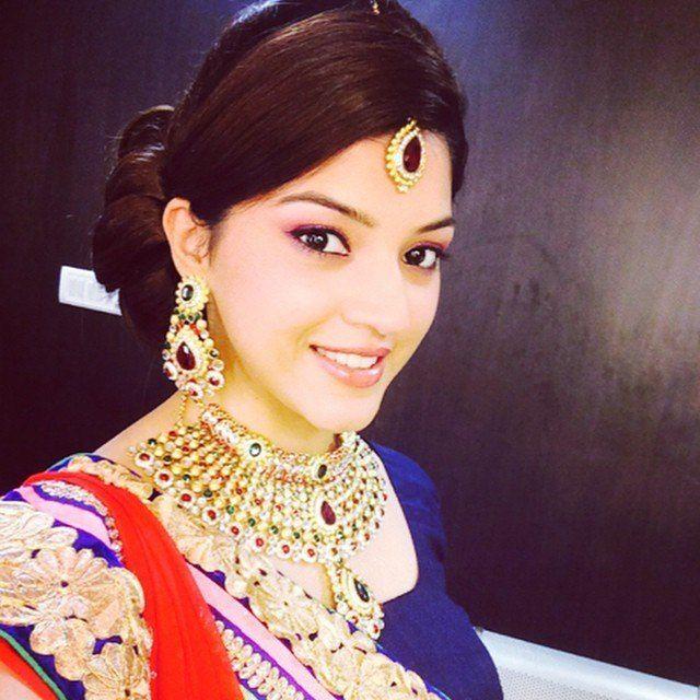 Actress Mehreen Pirzada Rare & Unseen Photos