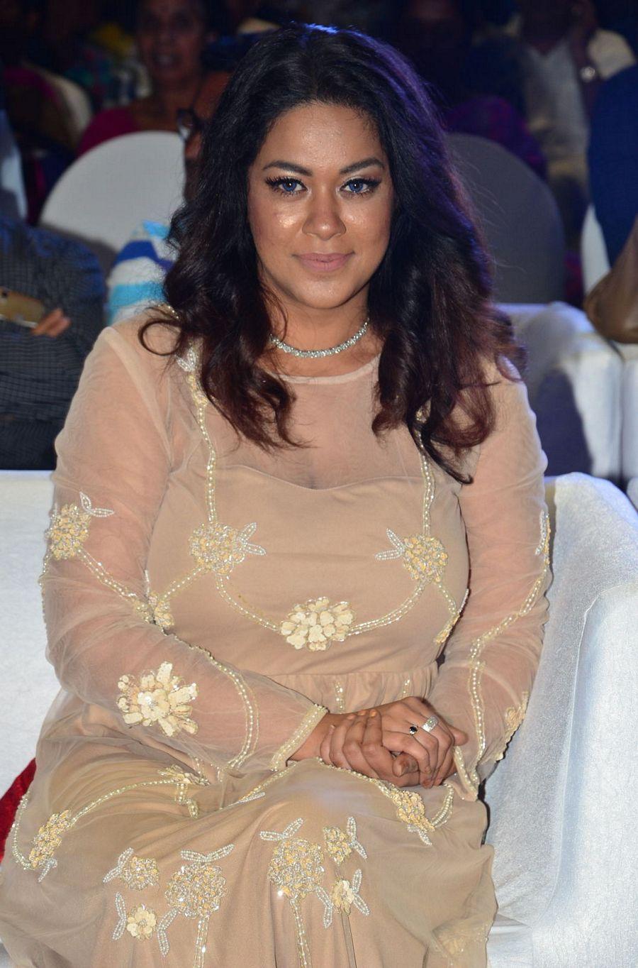 Actress Mumaith Khan Latest Photo Stills