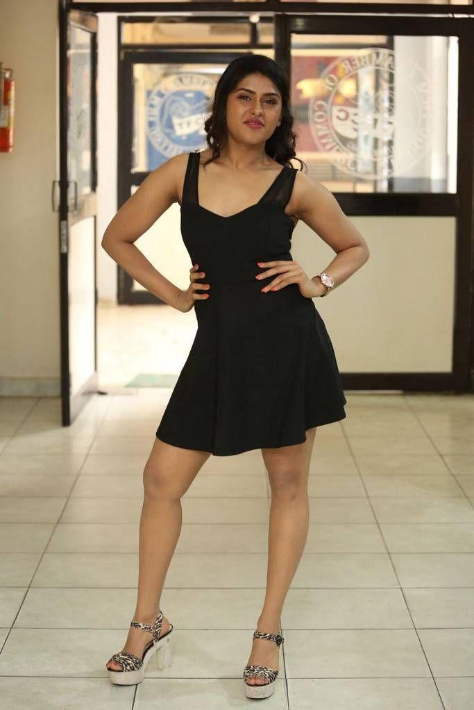 Actress Naira Shah Latest Stills