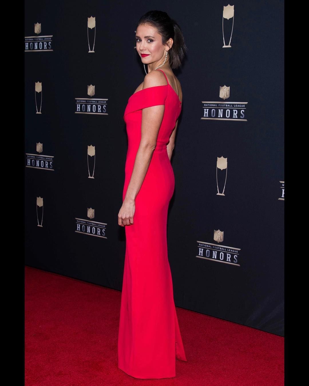 Actress Nina Dobrev Hot collection