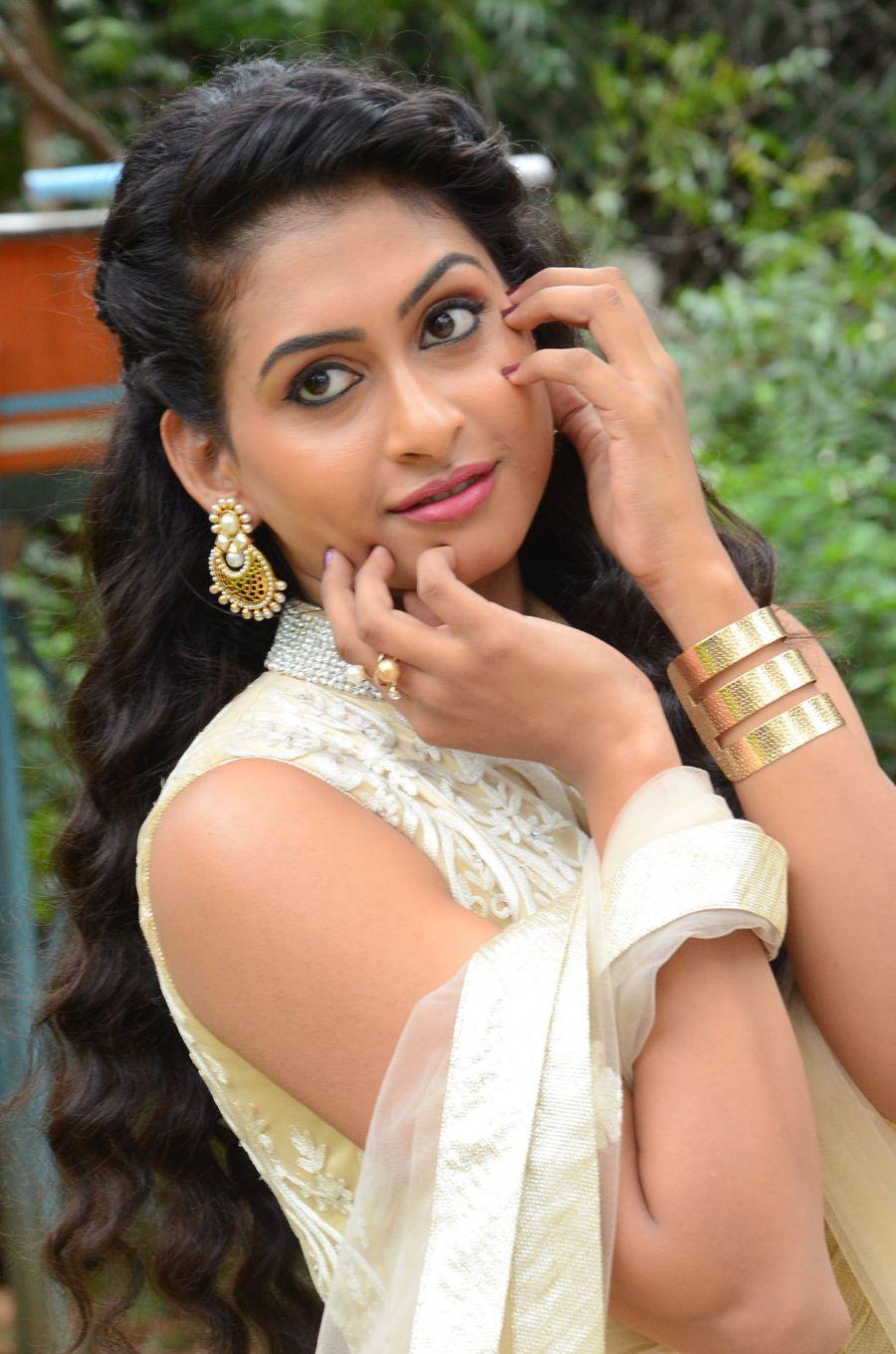 Actress Nithya Latest Stills