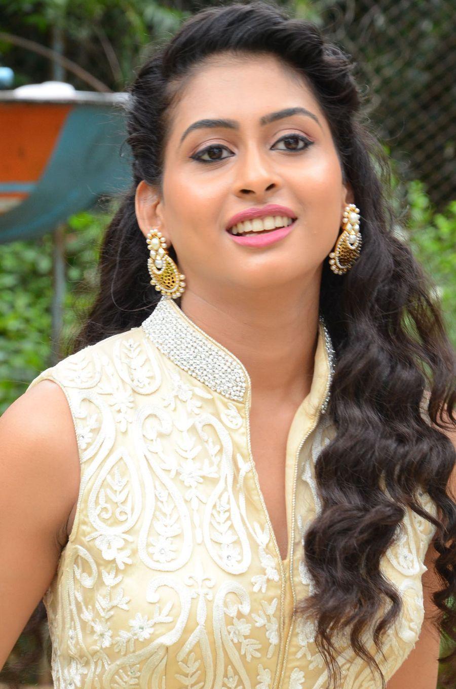 Actress Nithya Latest Stills