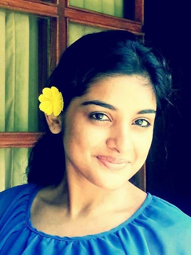 Actress Niveda Thomas Photo Gallery
