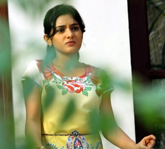 Actress Niveda Thomas Photo Gallery