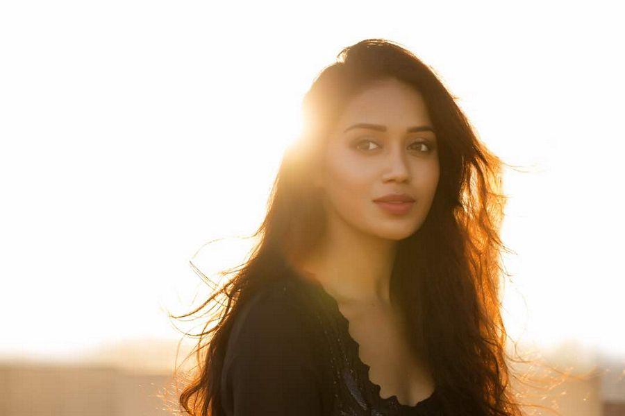 Actress Nivetha Pethuraj Latest Hot & sPICY Photoshoot Stills