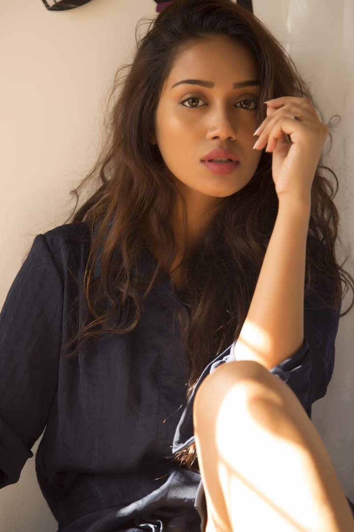 Actress Nivetha Pethuraj New Hot Photo Stills