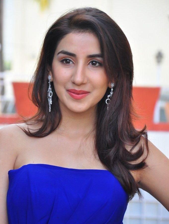 Actress Parul Gulati Latest Stills