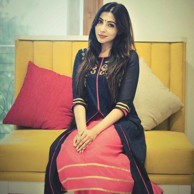 Actress Parvathi Nair Latest Unseen Photo Stills