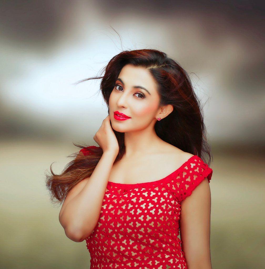 Actress Parvathi Nair Latest Unseen Photo Stills