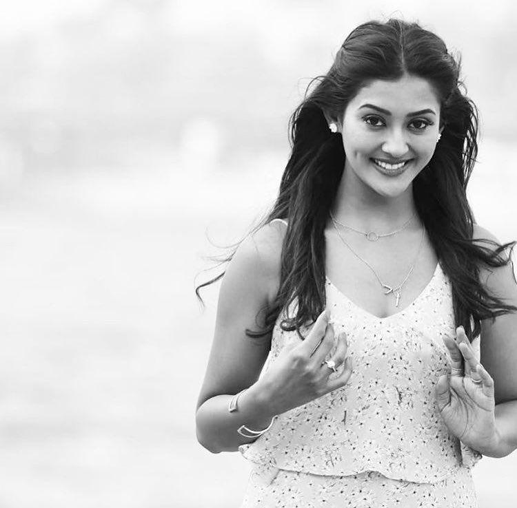 Actress Pooja Jhaveri Latest Unseen Photo Stills