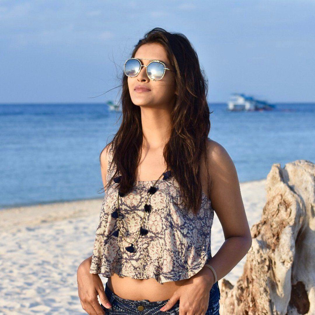 Pooja jhaveri best sale bikini