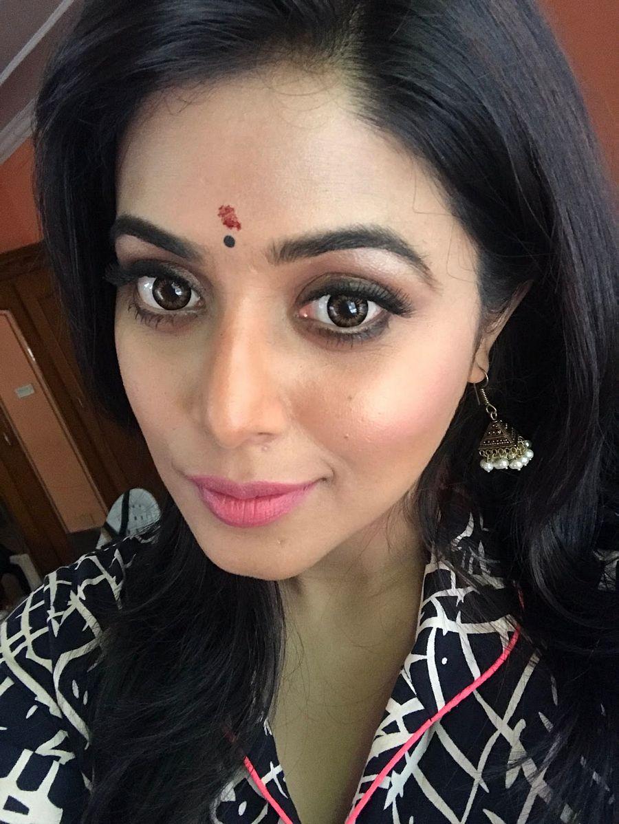 Actress Poorna Latest Photo Gallery