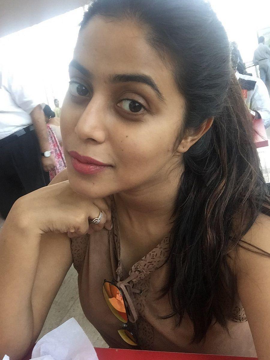 Actress Poorna Latest Photos