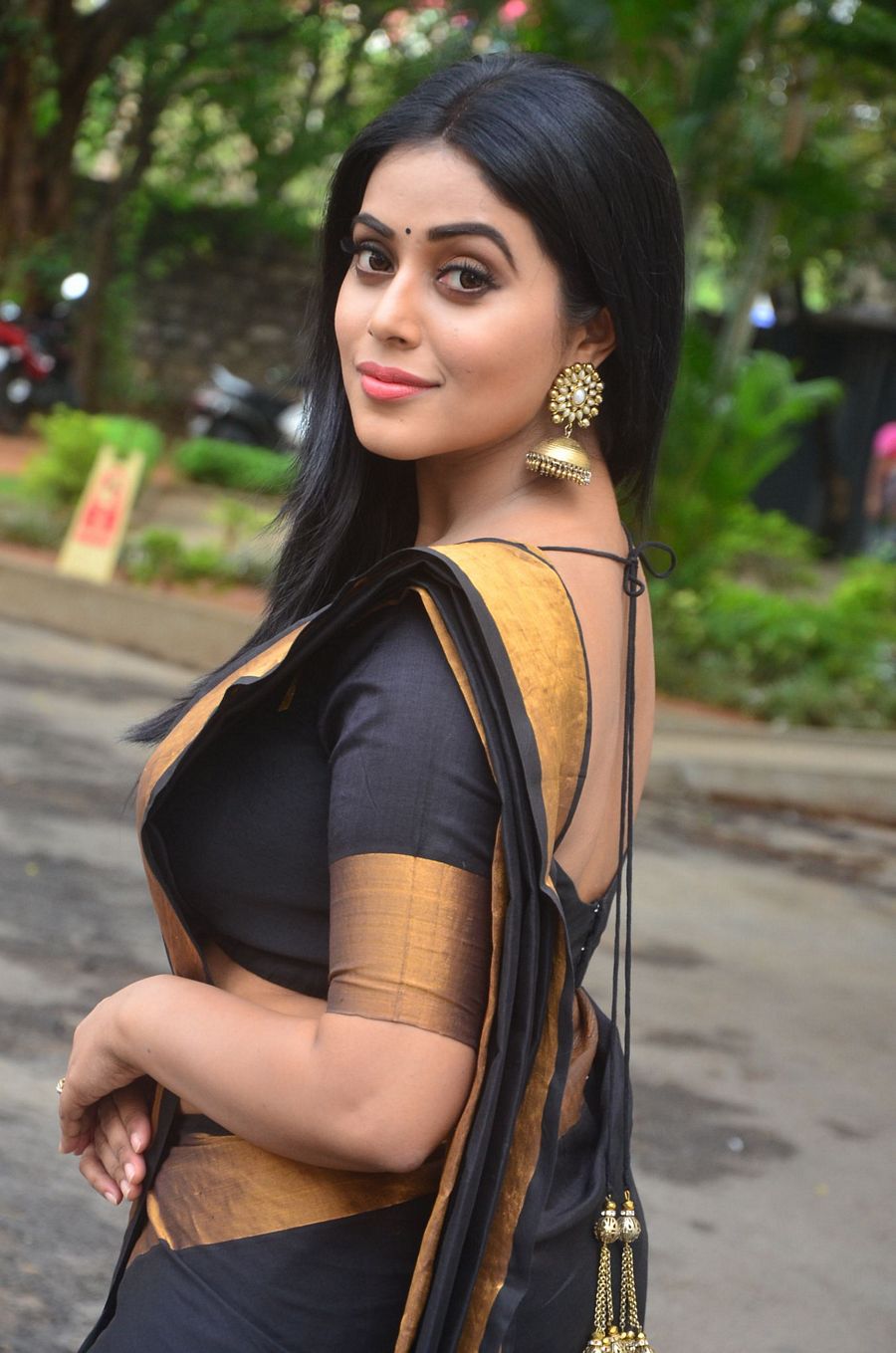 Actress Poorna New Saree Stills