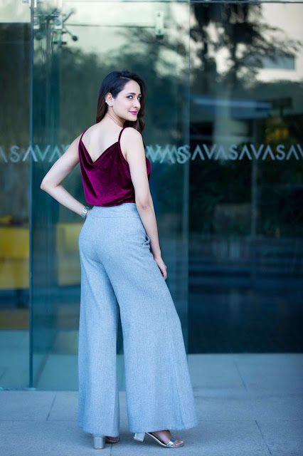 Actress Pragya Jaiswal Latest 2017 Stills