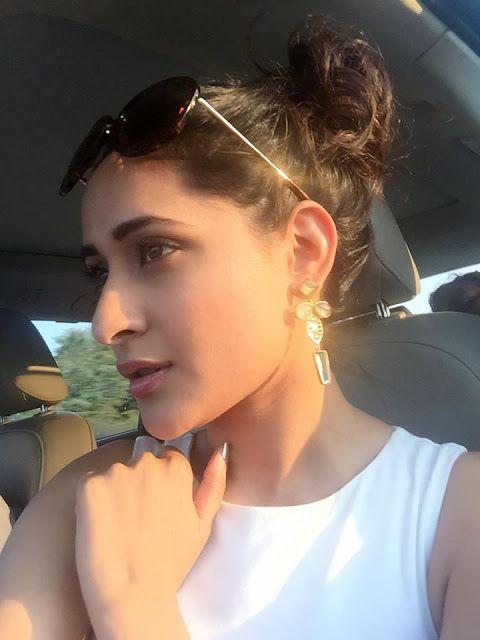 Actress Pragya Jaiswal Latest Unseen Photo Gallery
