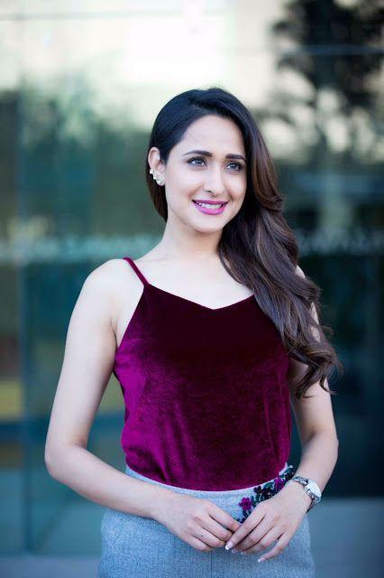 Actress Pragya Jaiswal Latest Unseen Photo Gallery