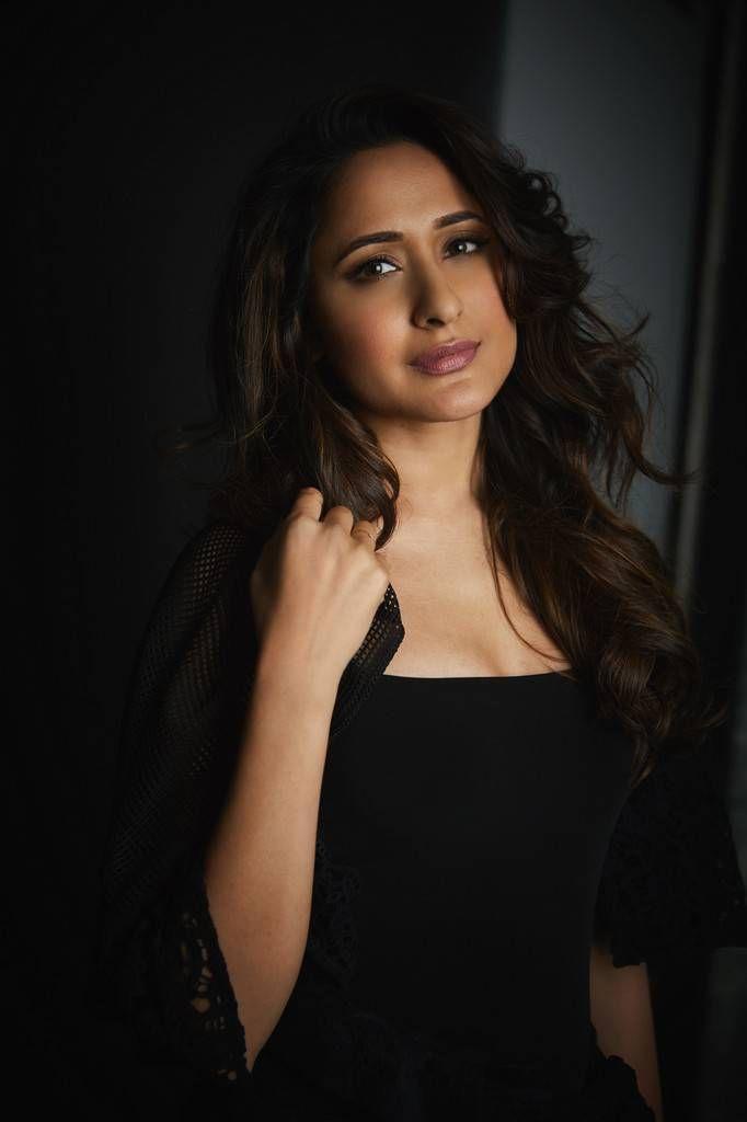 Actress Pragya Jaiswal New Photo Shoot Stills 2018