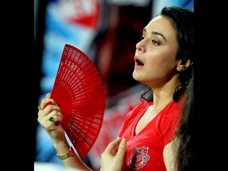 Actress Preity Zinta Hot Latest New HD Images